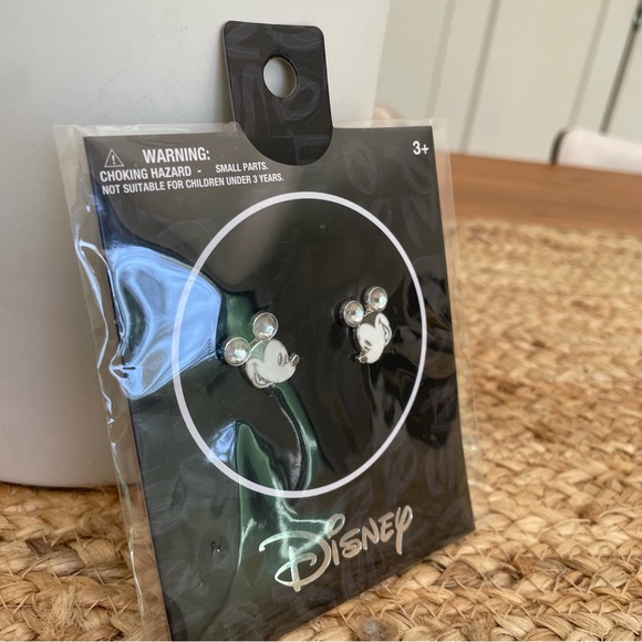Disney MICKEY MOUSE 2024 Aldi Collab Mickey shaped Earrings set Limited … - Picture 4 of 8